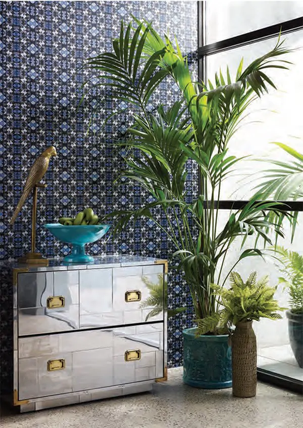 matthew-williamson-mustique-wallpaper-osborne-and-little