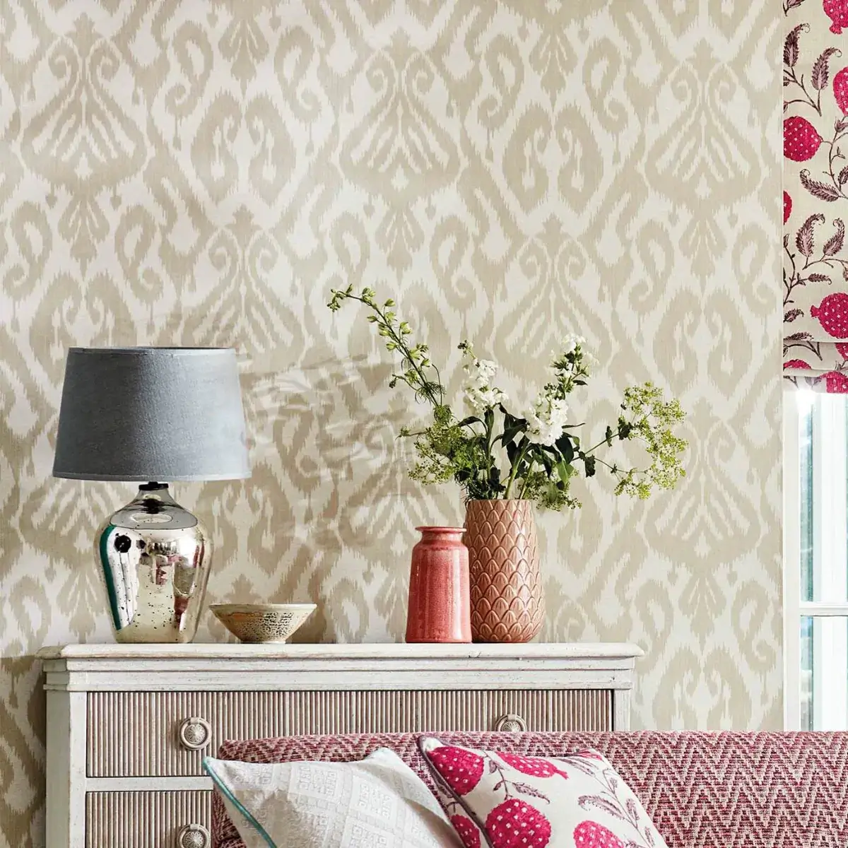 sanderson-kasuri-wallpaper-country-linen-216783