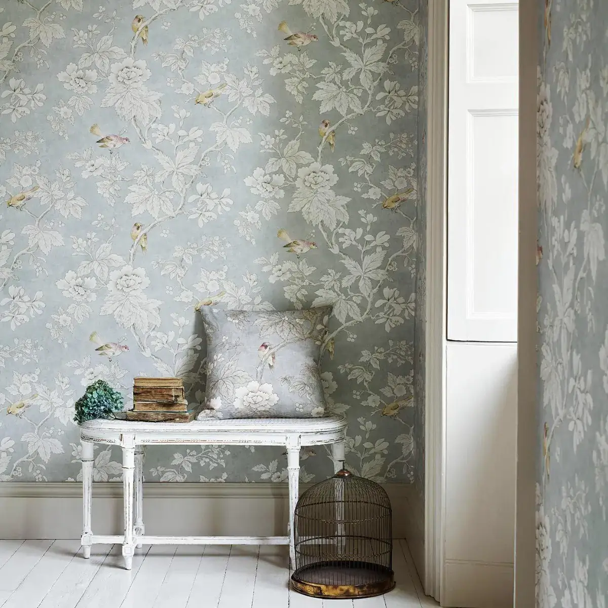 sanderson-chiswick-grove-wallpaper-silver-216388