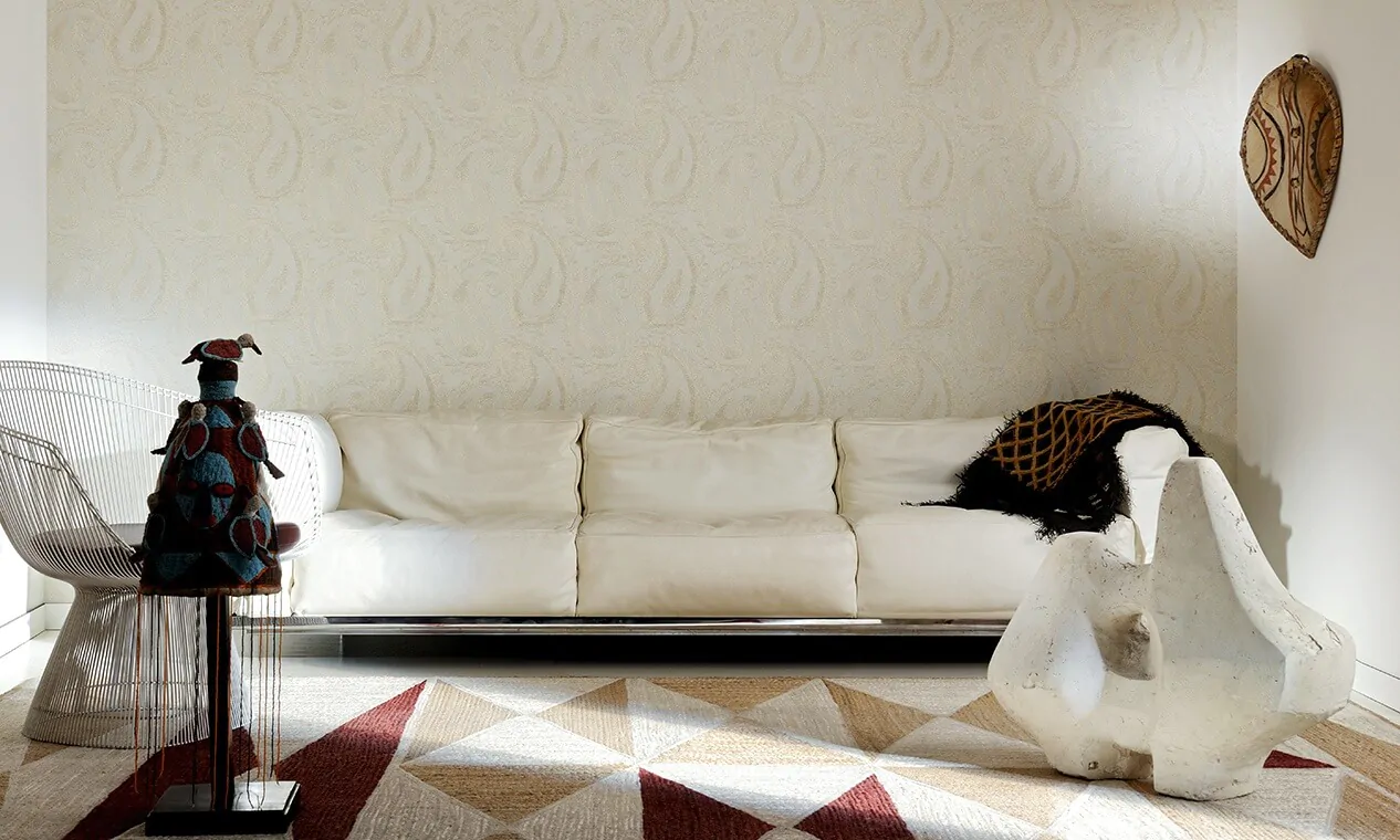 Paisley Wallpaper Tourmaline from Elitis used in Minimalist Room