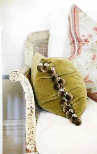 luxury pompom trimmings