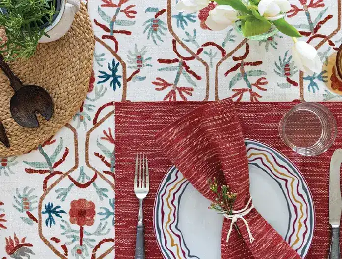 Leternel Ete GP & J Baker Floral Table Linen Red Place Setting